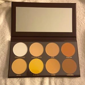 Kab cosmetics volume 1 contour palette. New!
